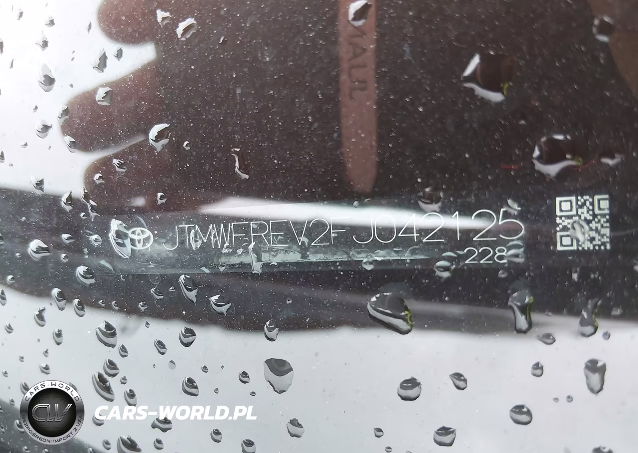 2015 Toyota Rav4 Xle VIN:JTMWFREV2FJ042125 - 18