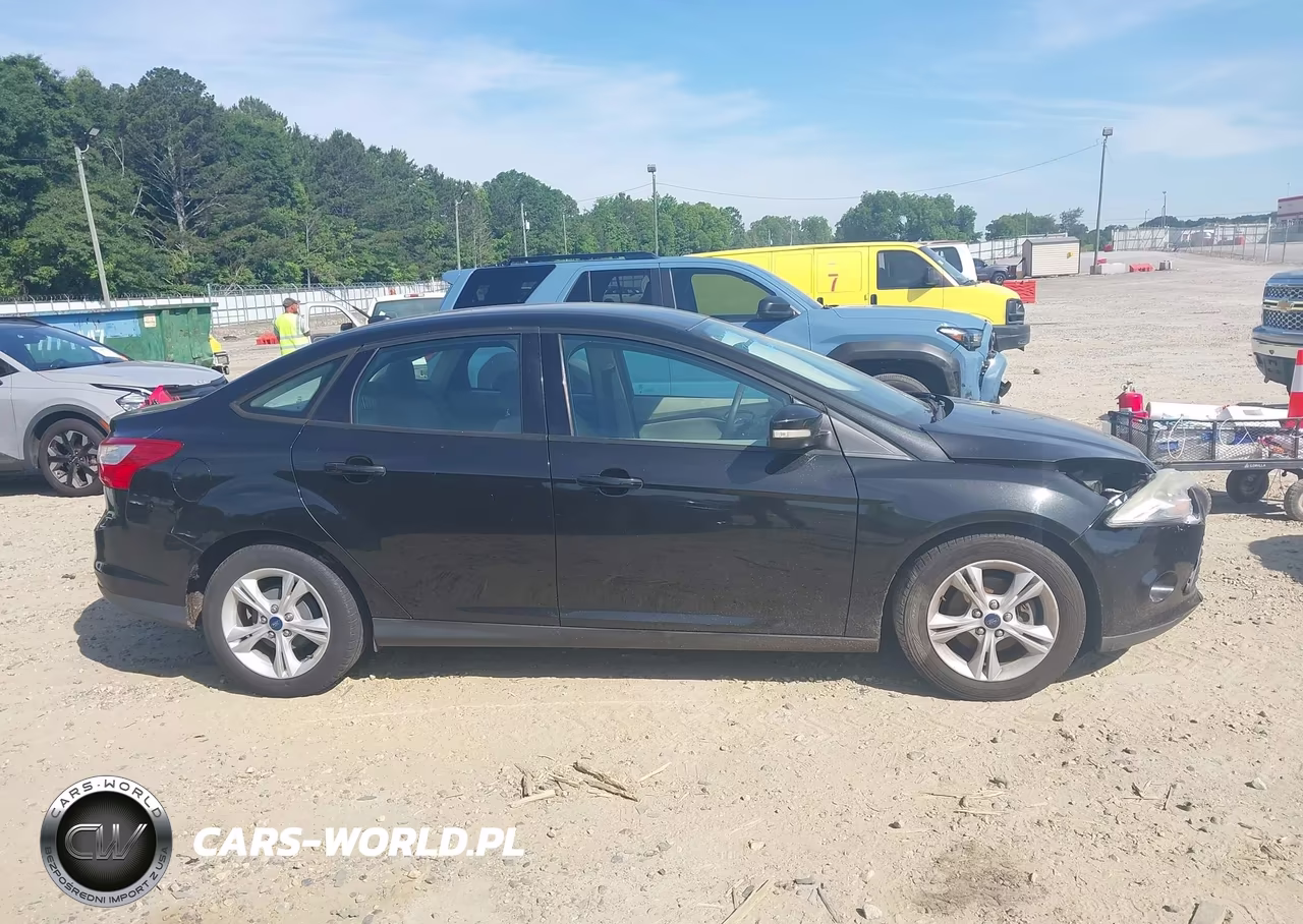 2014 Ford Focus Se VIN:1FADP3F2XEL425454 - 13