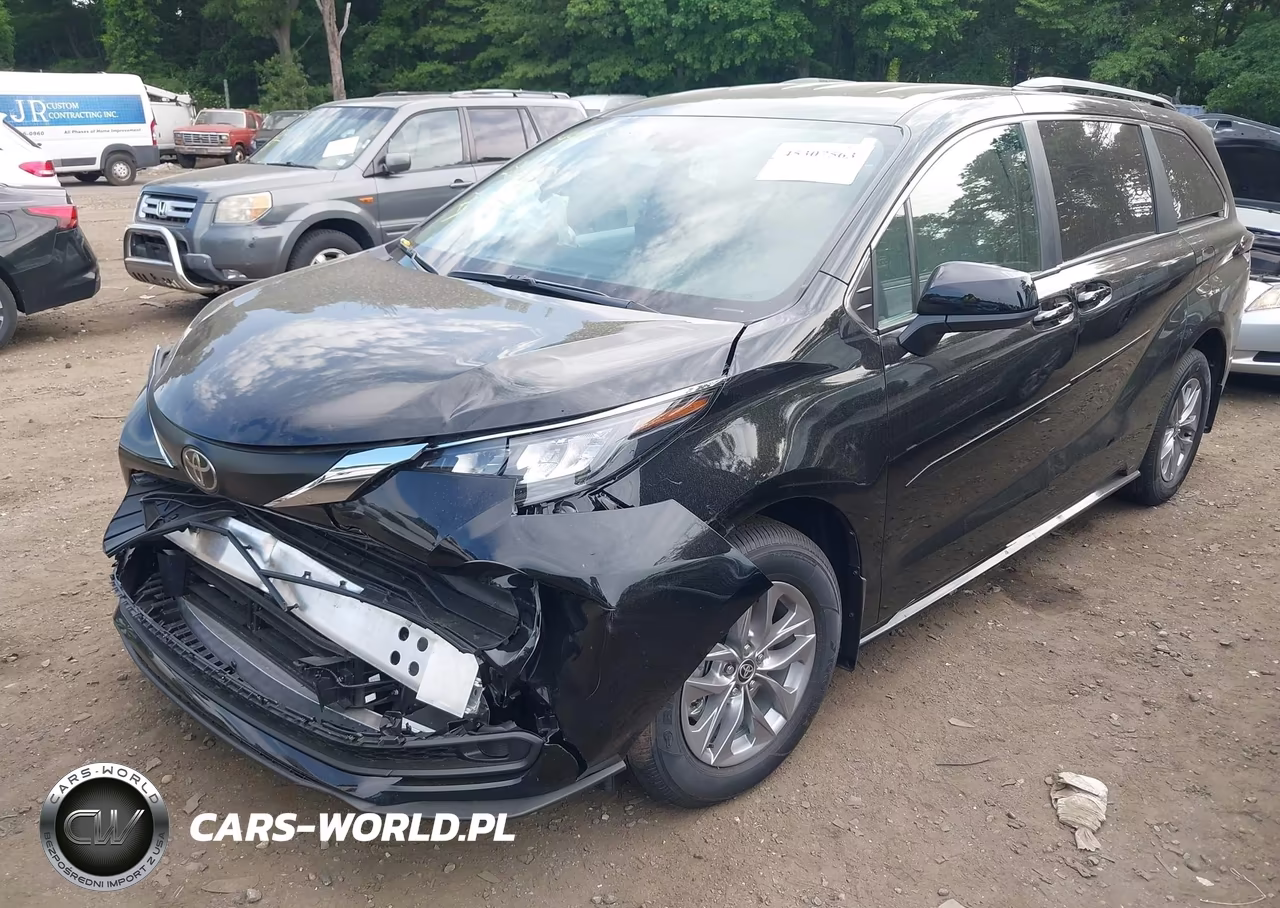 2026 Toyota Sienna Le VIN:5TDKRKEC3TS322131 - 2