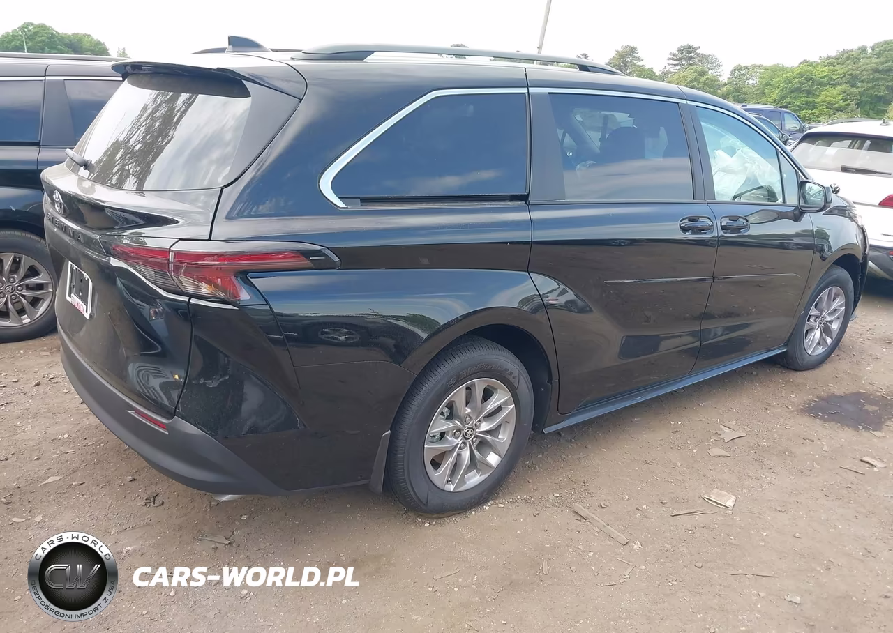 2026 Toyota Sienna Le VIN:5TDKRKEC3TS322131 - 4