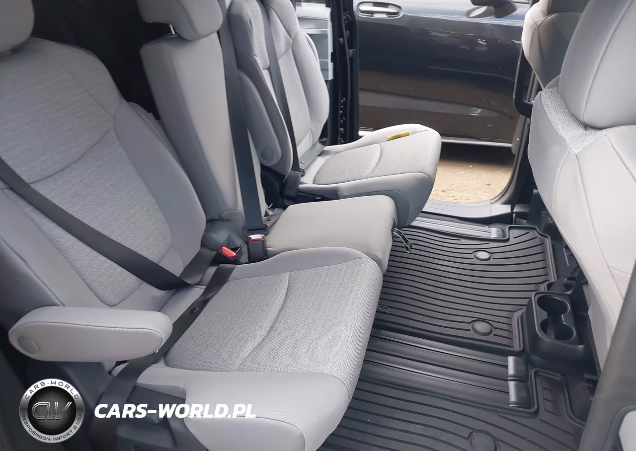 2026 Toyota Sienna Le VIN:5TDKRKEC3TS322131 - 8