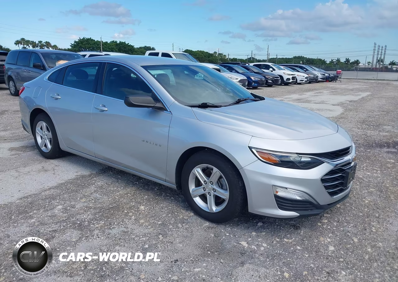 2020 Chevrolet Malibu Fwd 1Fl – zdjęcie 1 z 16