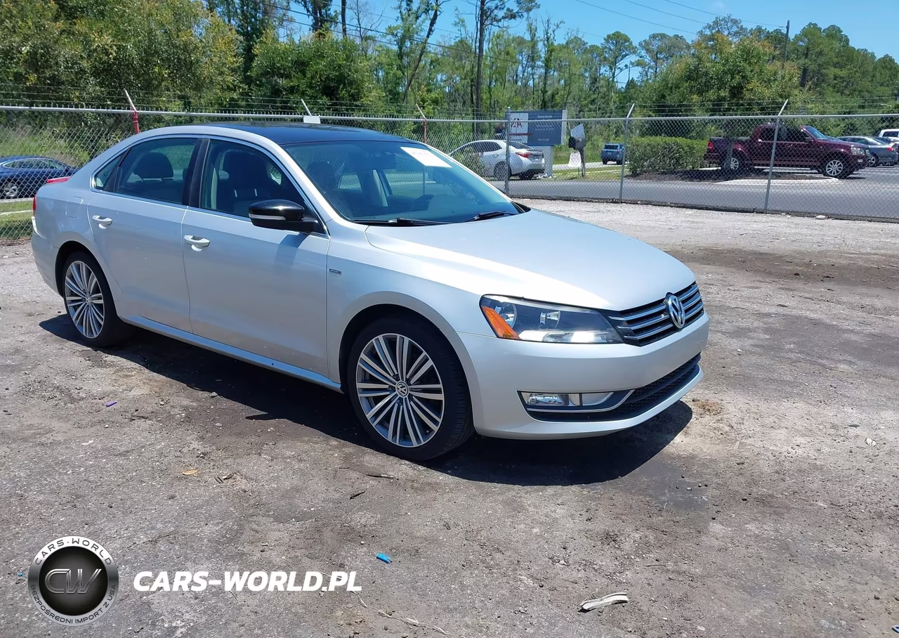 2015 Volkswagen Passat 1.8T Sport – zdjęcie 1 z 16