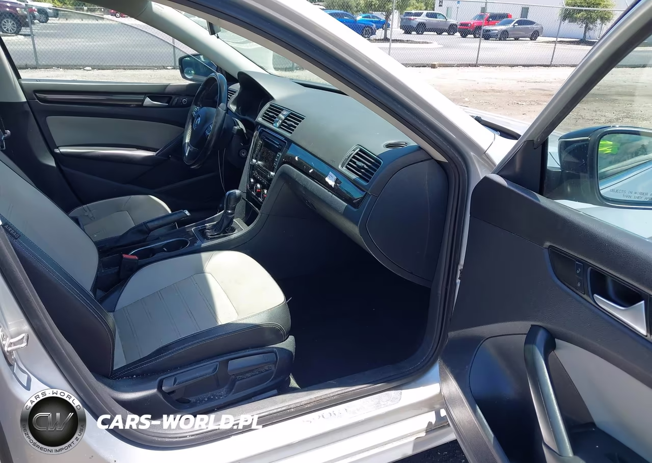 2015 Volkswagen Passat 1.8T Sport VIN:1VWBT7A30FC102971 - 5
