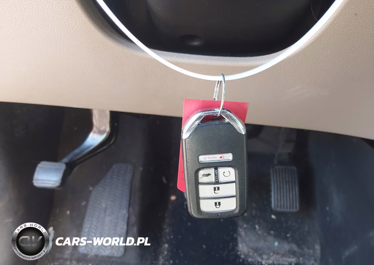 2016 Honda Pilot Touring VIN:5FNYF6H9XGB003930 - 11
