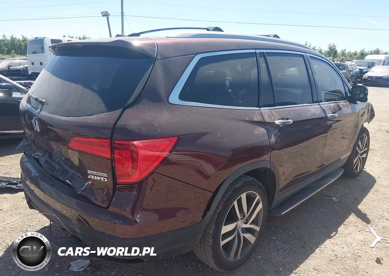 2016 Honda Pilot Touring VIN:5FNYF6H9XGB003930 - 4