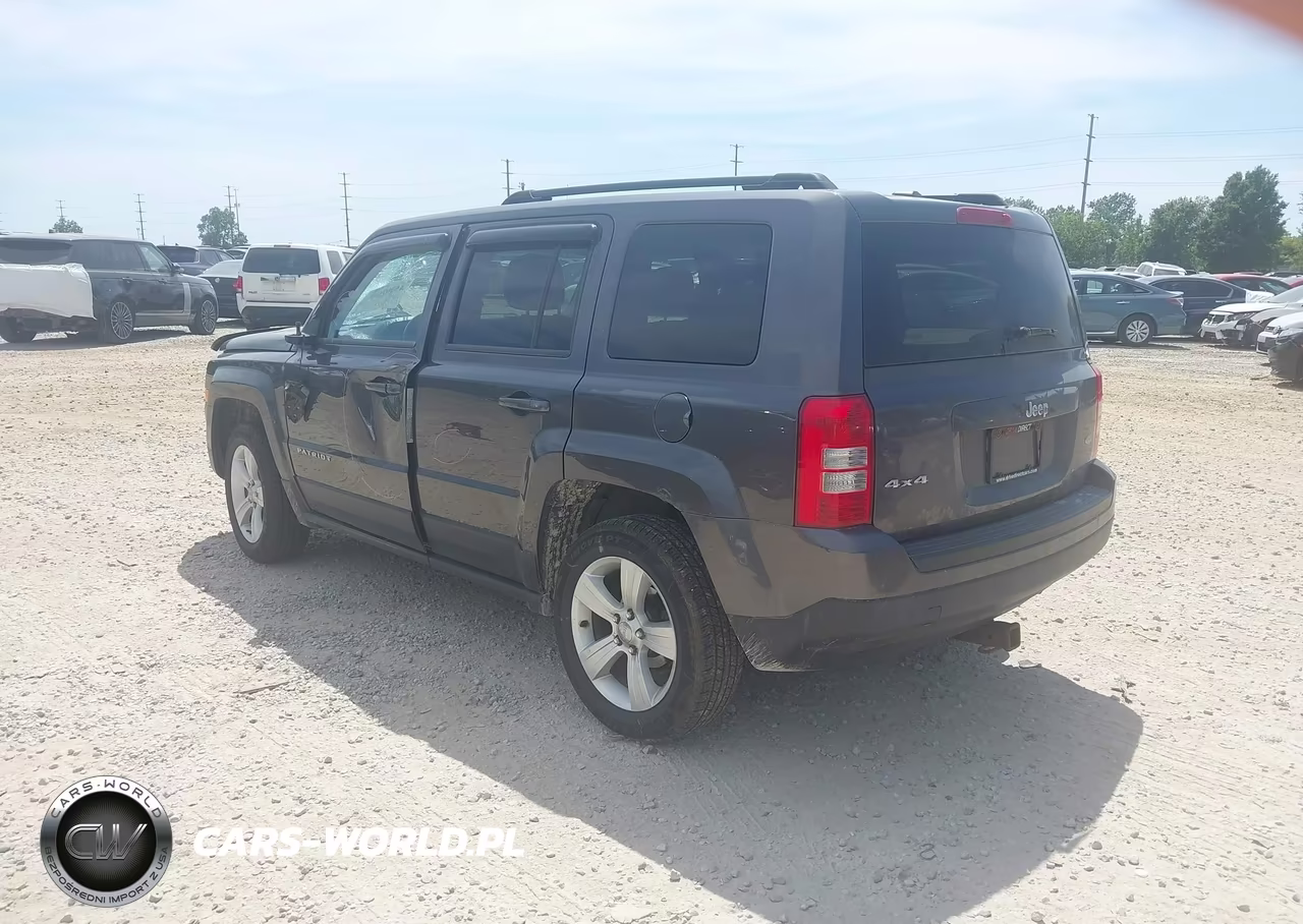2014 Jeep Patriot Latitude VIN:1C4NJRFB1ED762480 - 3