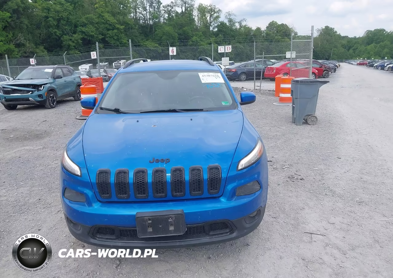 2018 Jeep Cherokee Latitude Fwd VIN:1C4PJLCB8JD560546 - 12