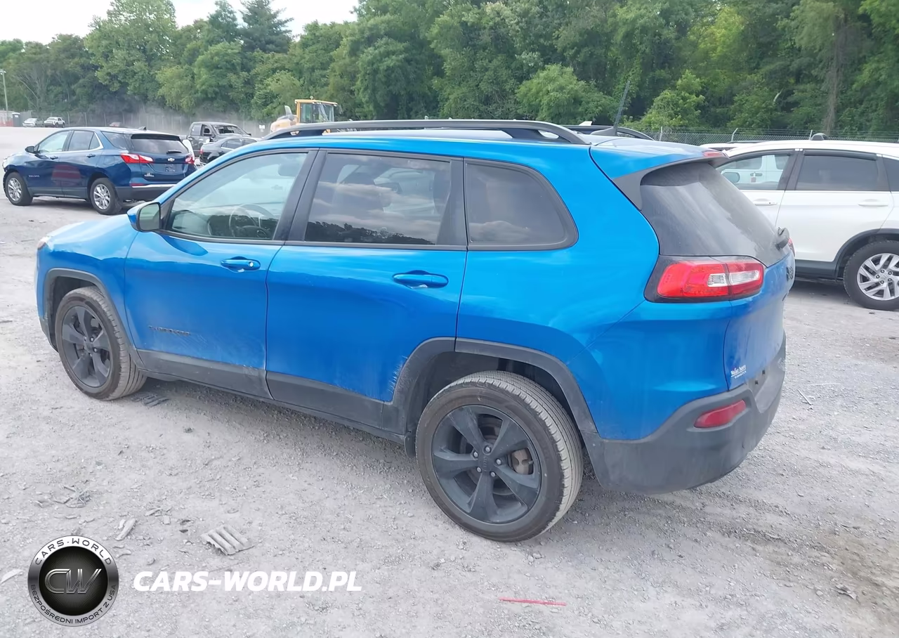 2018 Jeep Cherokee Latitude Fwd VIN:1C4PJLCB8JD560546 - 3