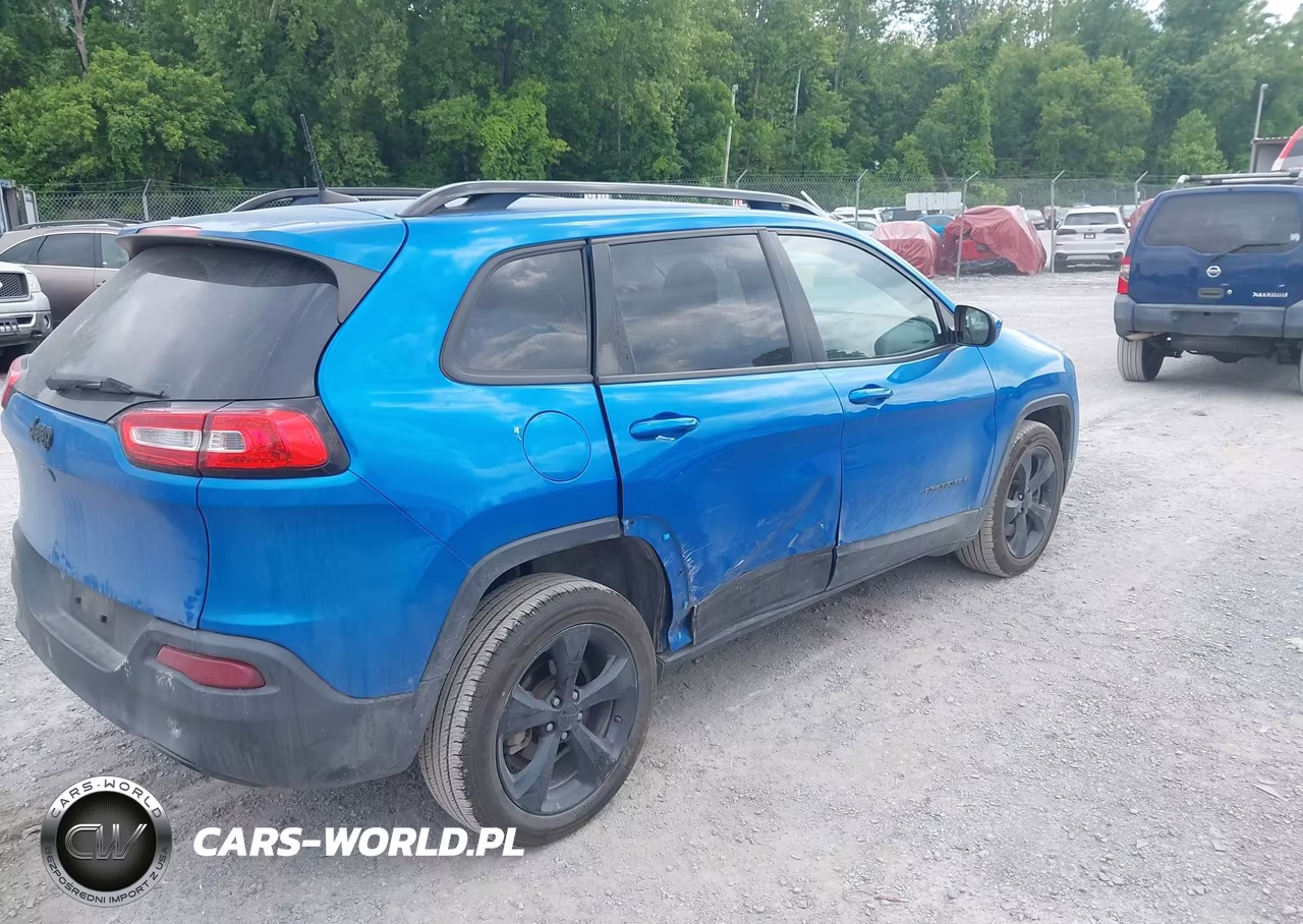 2018 Jeep Cherokee Latitude Fwd VIN:1C4PJLCB8JD560546 - 4