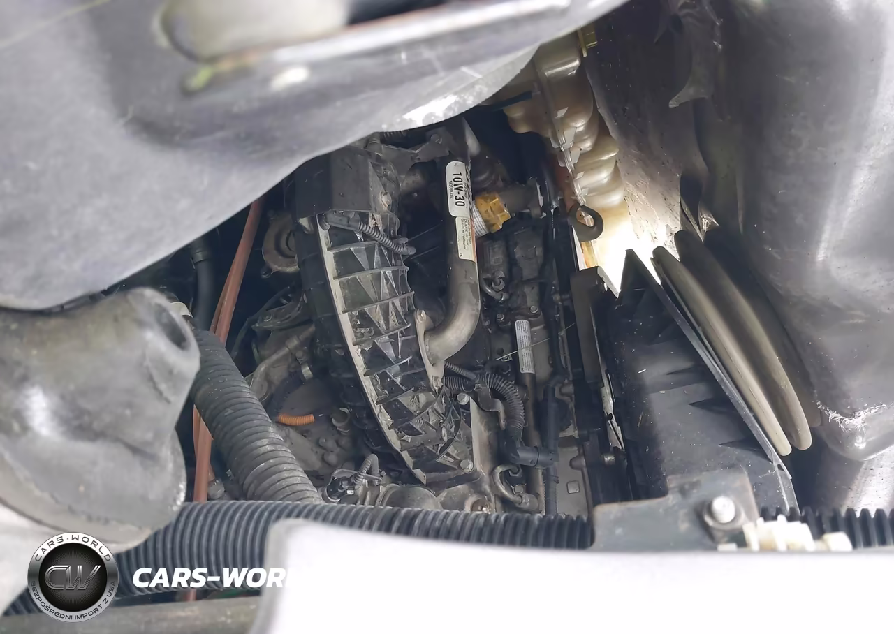 2019 Freightliner New Cascadia 126 VIN:3AKJHHDR3KSKG1170 - 10