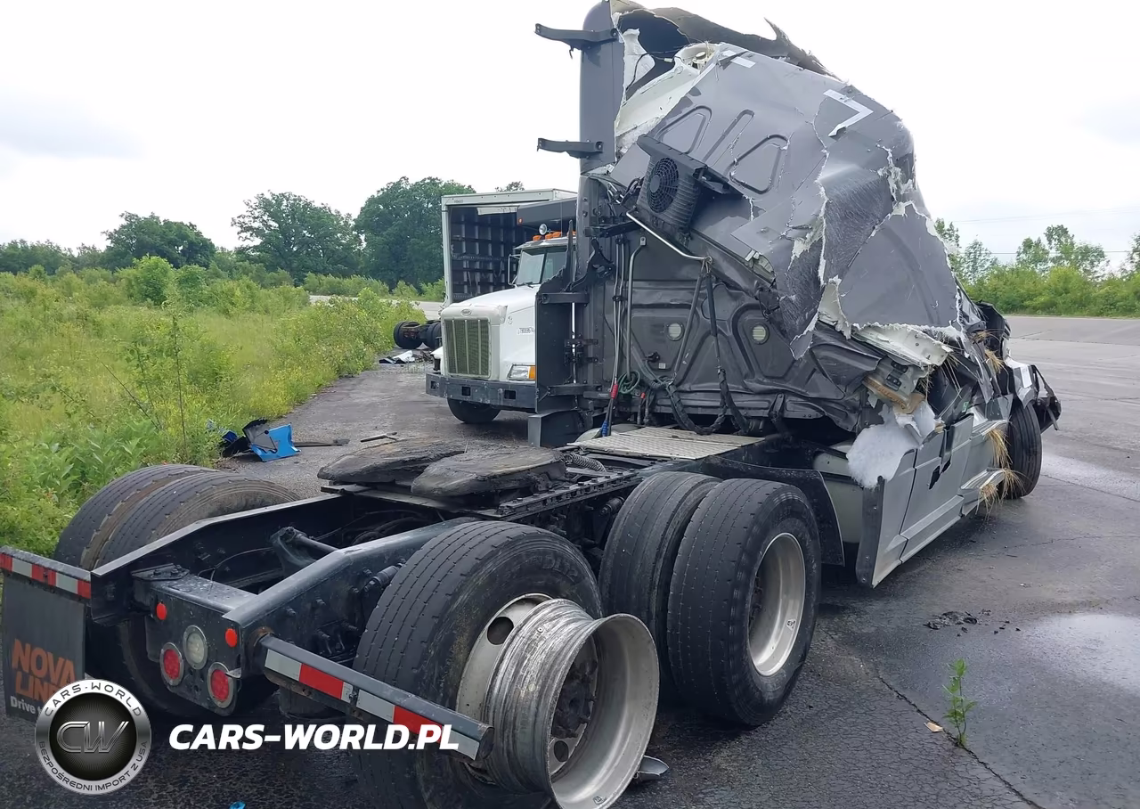 2019 Freightliner New Cascadia 126 VIN:3AKJHHDR3KSKG1170 - 4