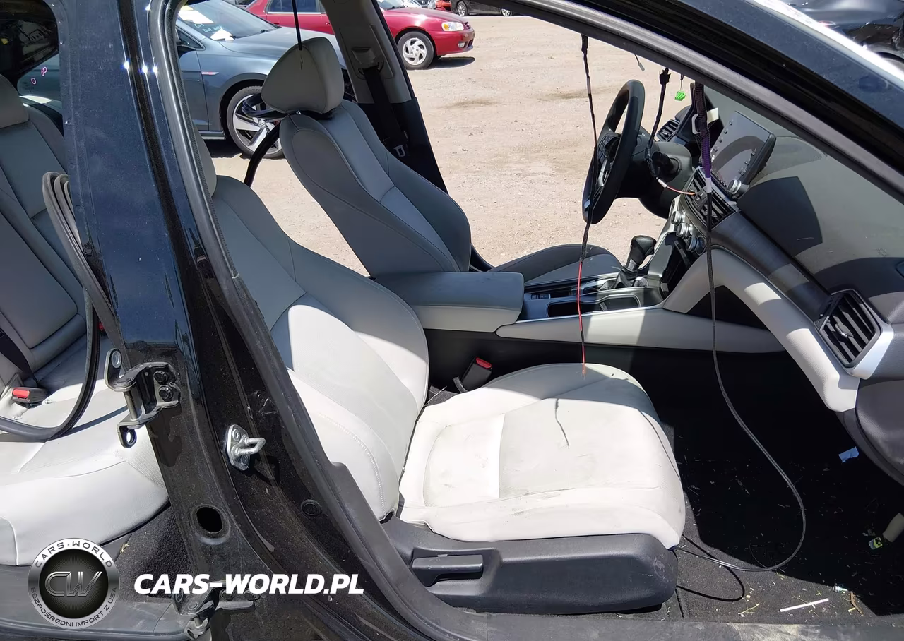 2018 Honda Accord Lx VIN:1HGCV1F19JA033452 - 5