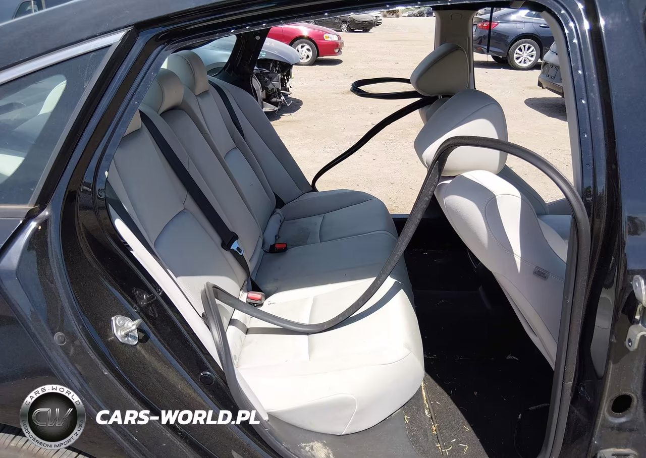 2018 Honda Accord Lx VIN:1HGCV1F19JA033452 - 8