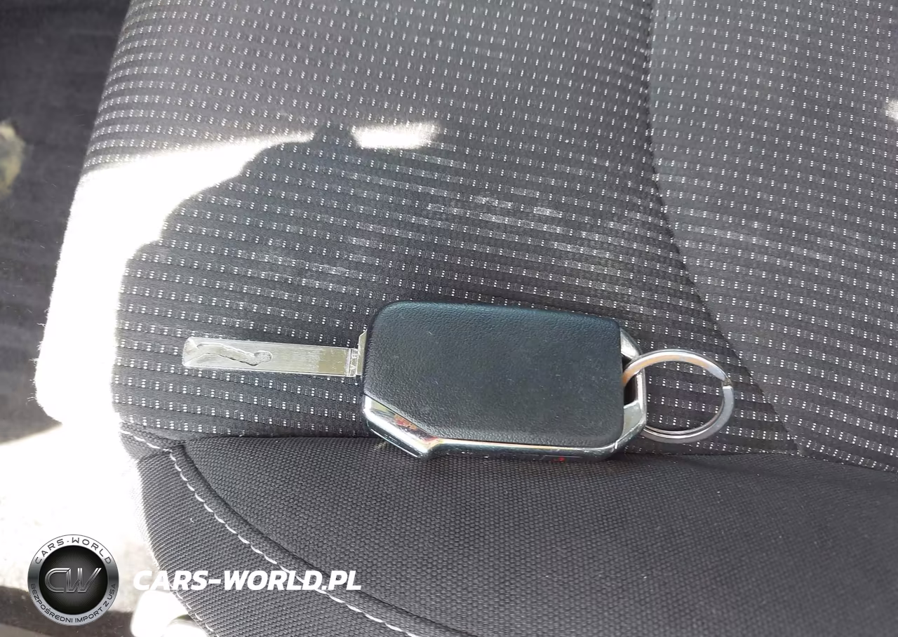 2020 Kia Forte Lxs VIN:3KPF24AD4LE257705 - 10