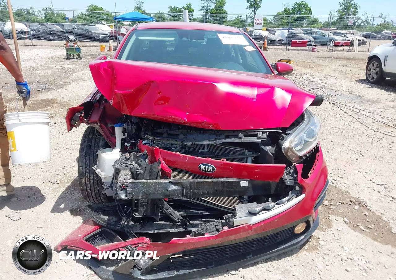 2020 Kia Forte Lxs VIN:3KPF24AD4LE257705 - 11