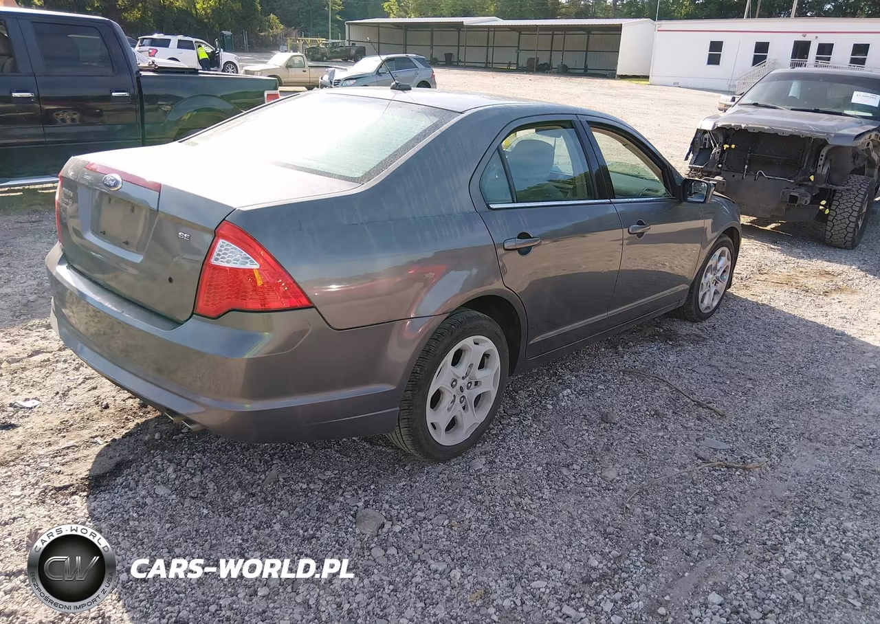 2011 Ford Fusion Se VIN:3FAHP0HA4BR141173 - 4