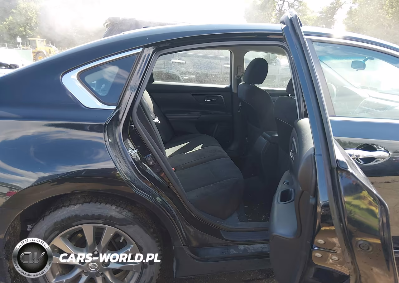 2015 Nissan Altima 2.5 S VIN:1N4AL3APXFC420757 - 8