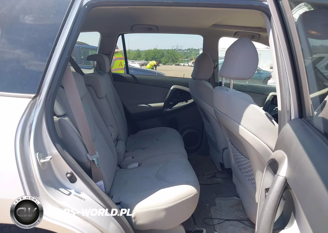 2007 Toyota Rav4 Limited VIN:JTMBD31V675108581 - 8