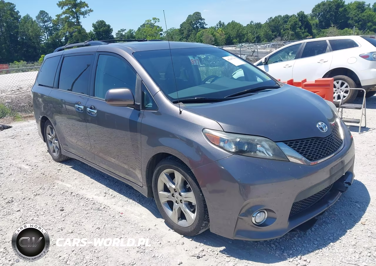 2013 Toyota Sienna Se 8 Passenger – zdjęcie 1 z 16