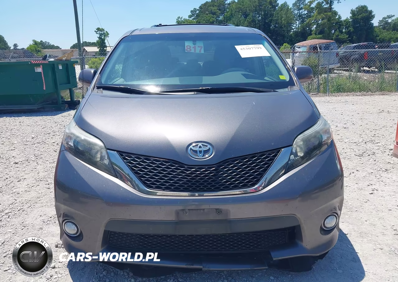 2013 Toyota Sienna Se 8 Passenger VIN:5TDXK3DC9DS384667 - 12