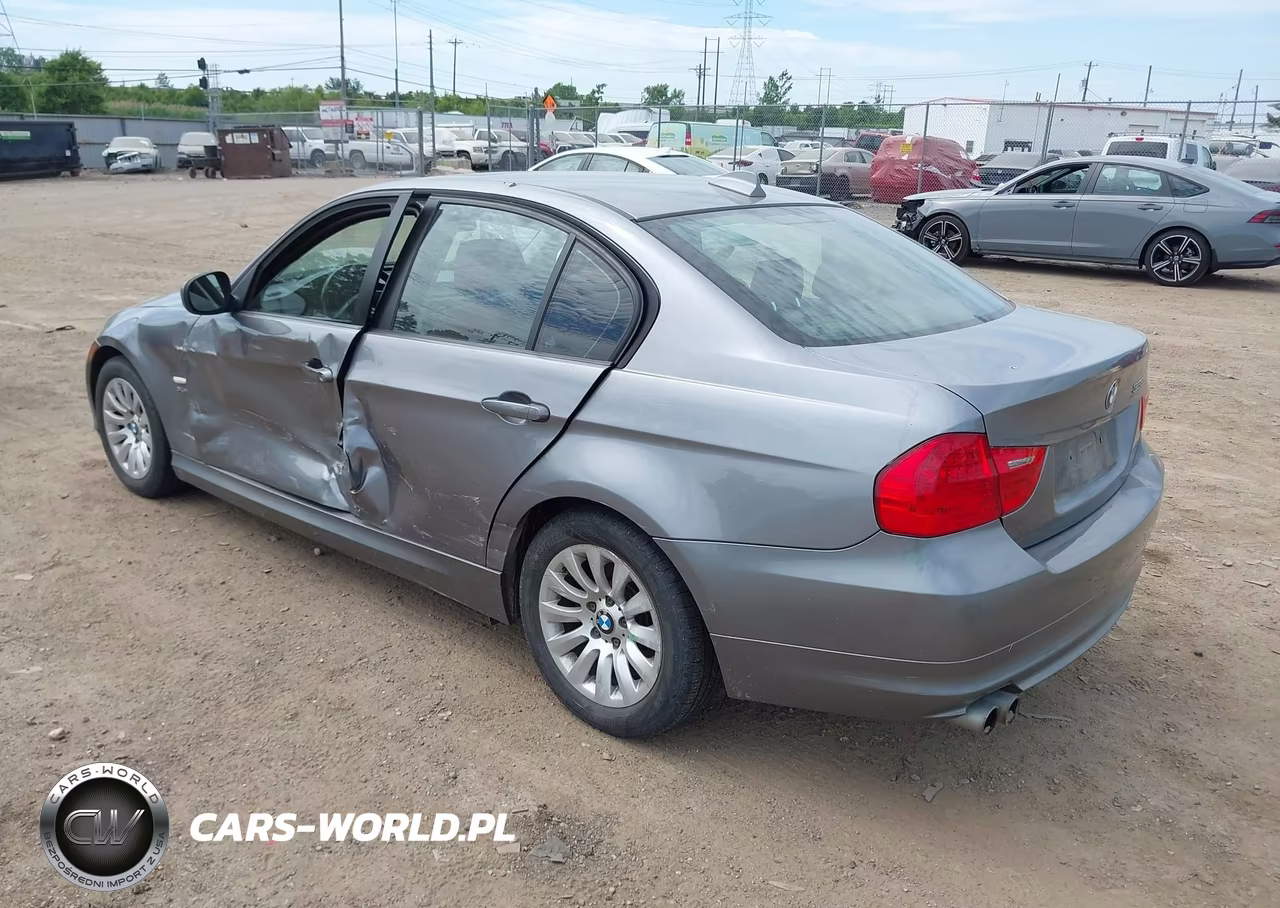 2009 BMW 328I xDrive VIN:WBAPK73549A452756 - 3