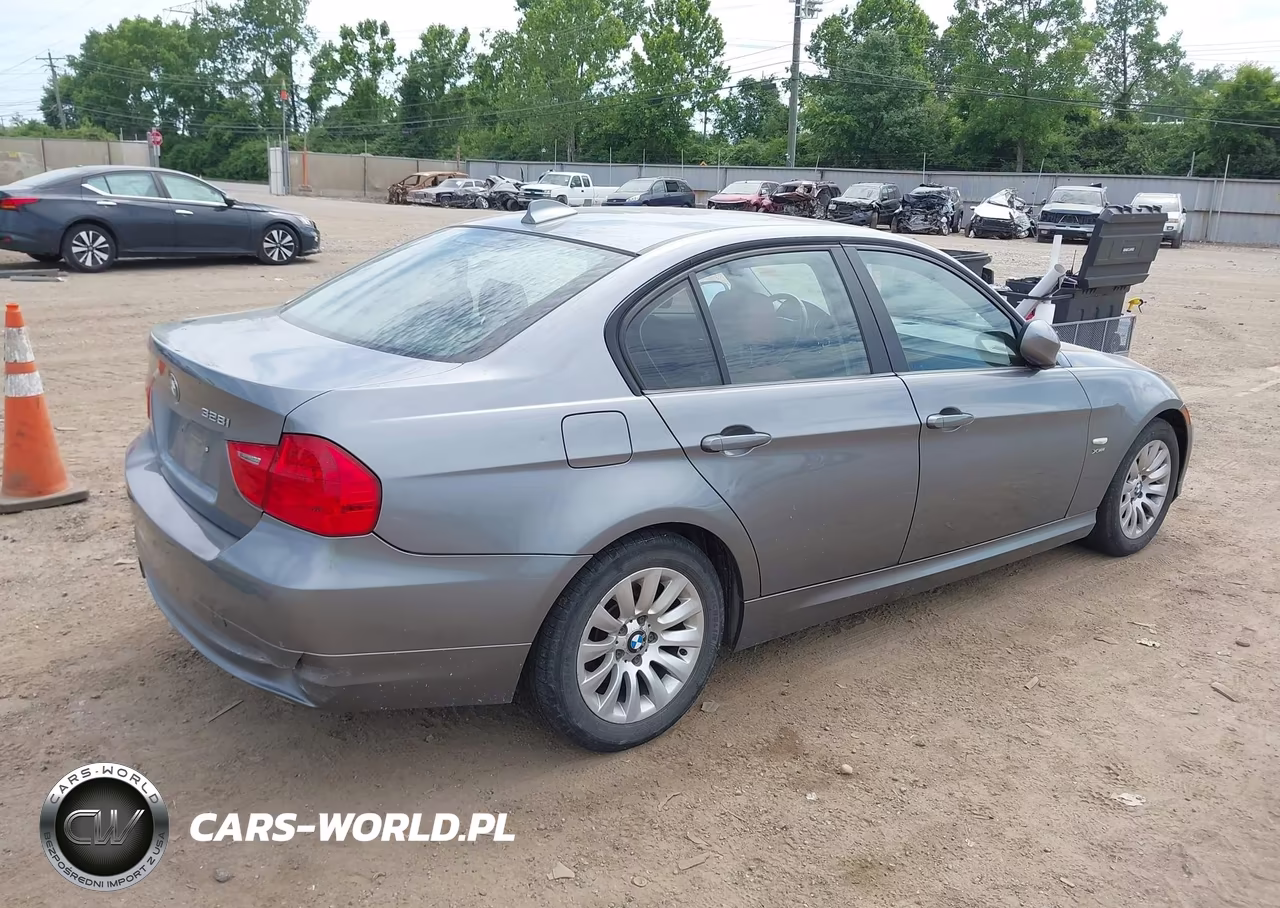 2009 BMW 328I xDrive VIN:WBAPK73549A452756 - 4