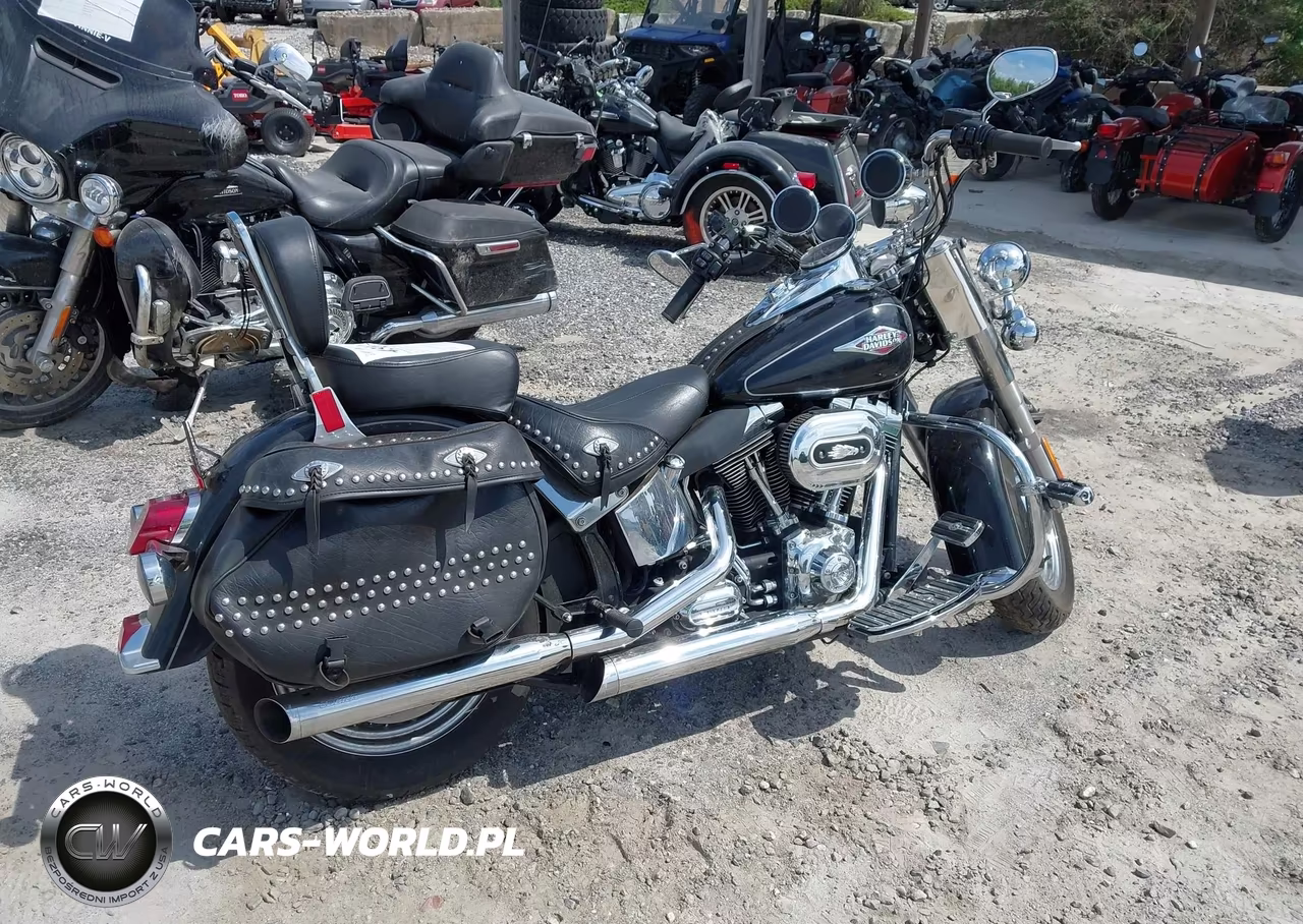 2012 Harley-Davidson Flstc Heritage Softail Classic VIN:1HD1BWV15CB016835 - 4