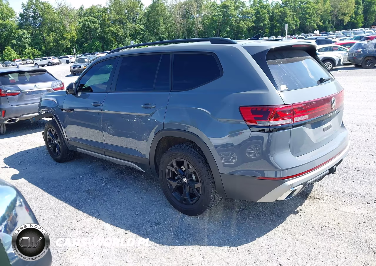 2024 Volkswagen Atlas 2.0T Peak Edition Se W-Technology VIN:1V2CR2CA0RC598877 - 3
