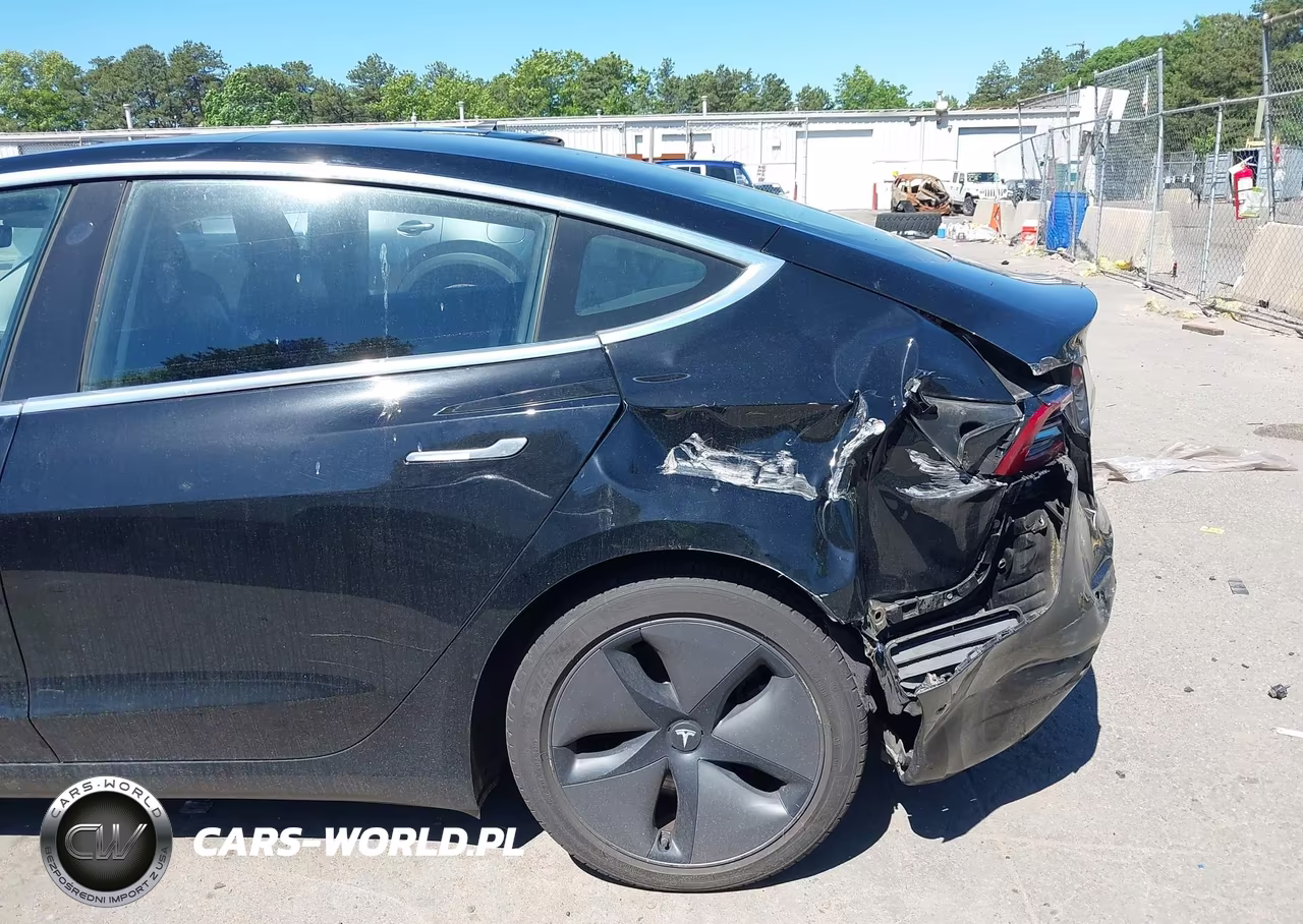 2018 Tesla Model 3 Long Range-Performance VIN:5YJ3E1EB4JF068190 - 22