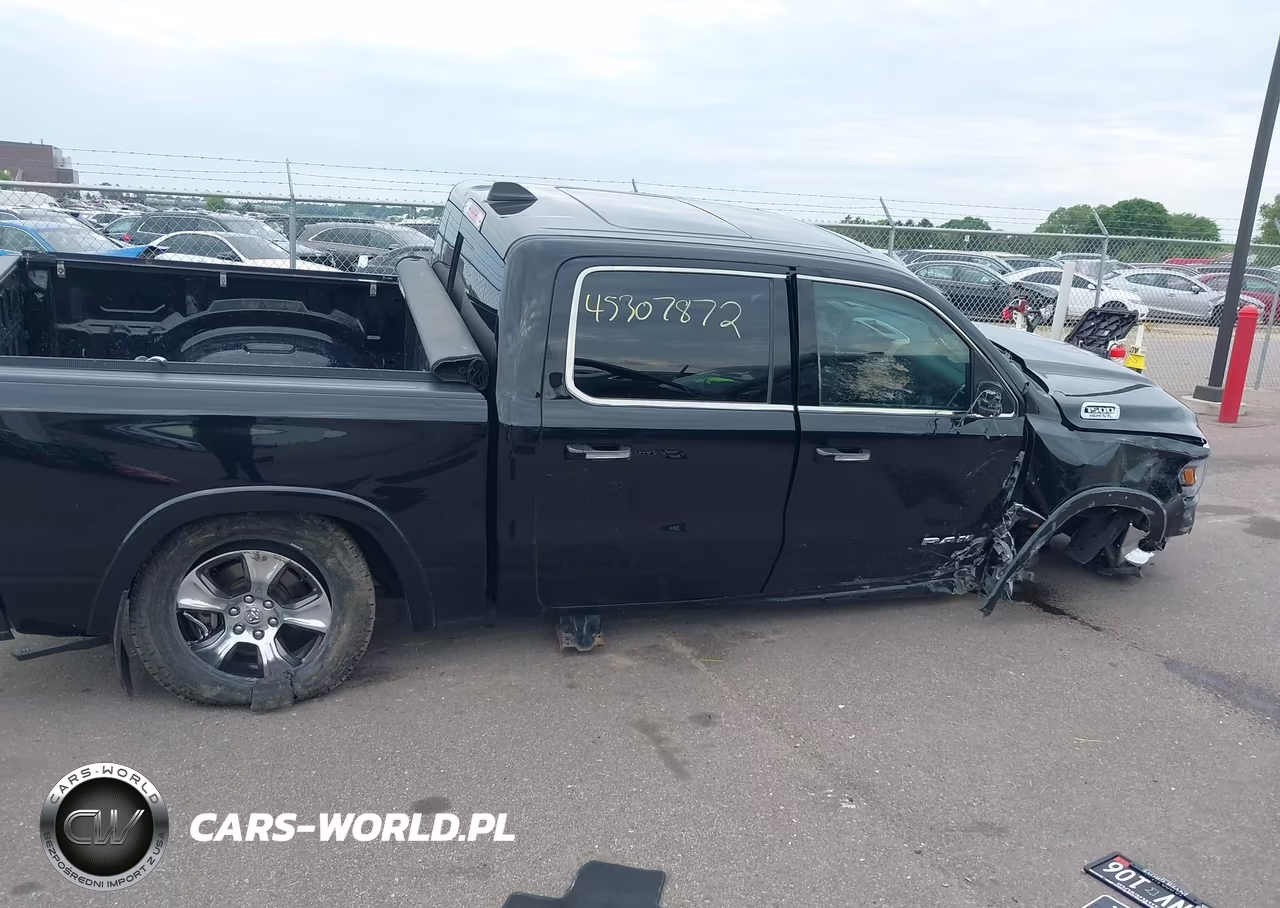 2020 Ram 1500 Laramie 4X4 5'7 Box VIN:1C6SRFJT0LN308455 - 14