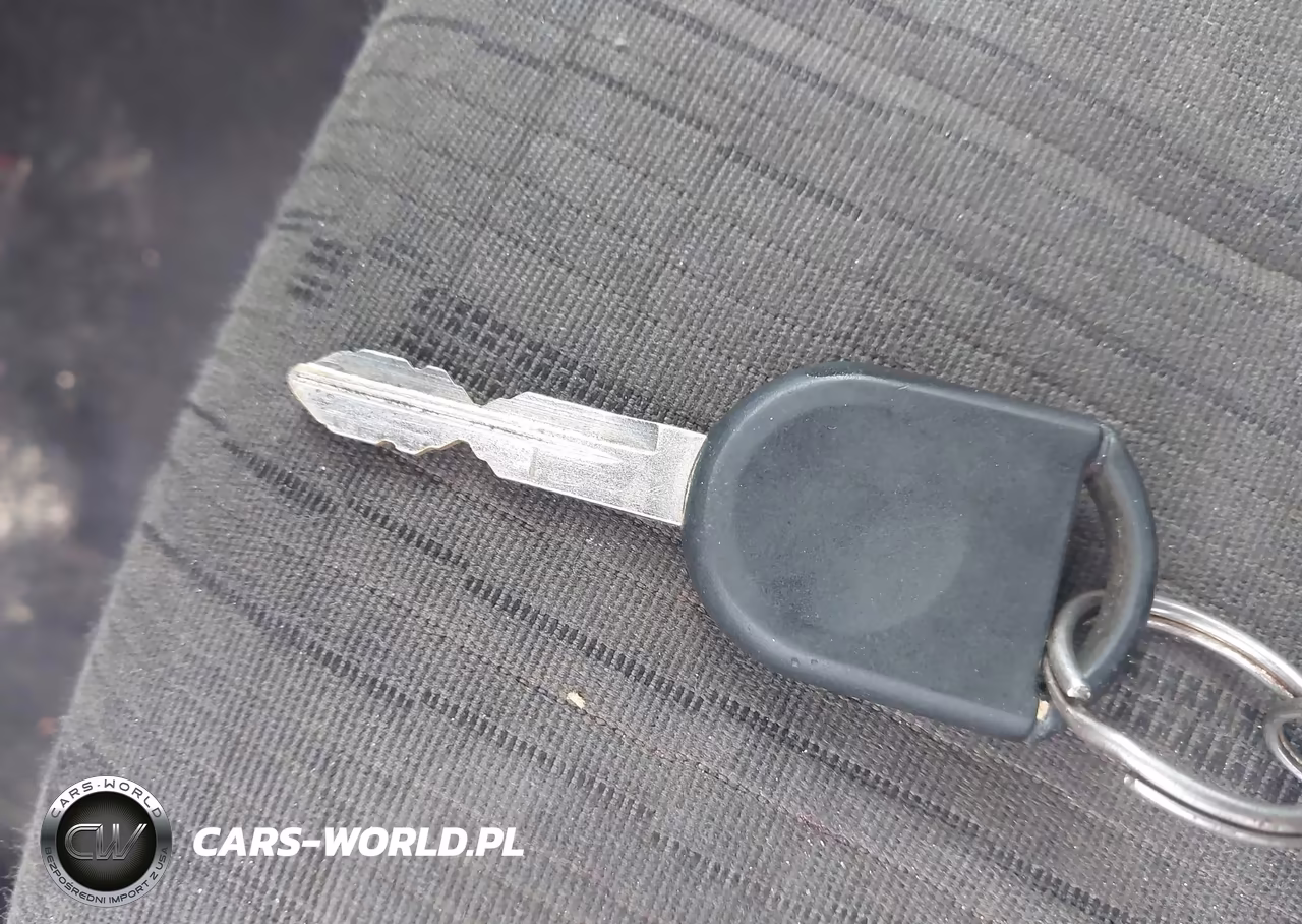 2008 Ford Focus Se-Ses VIN:1FAHP33N48W112127 - 11