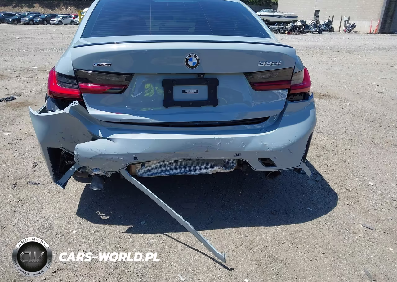 2023 BMW 330I xDrive VIN:3MW89FF08P8C94456 - 6