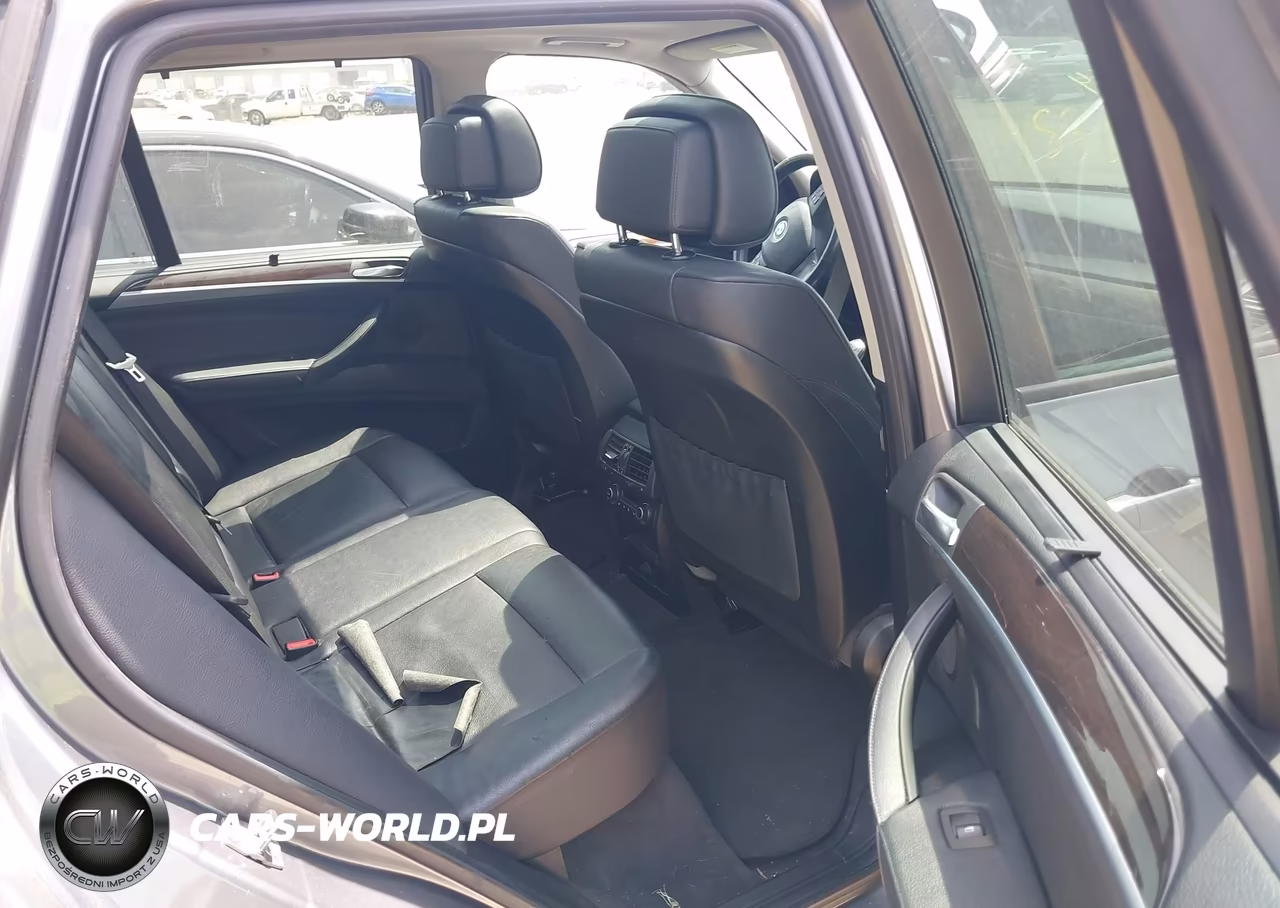 2010 BMW X5 xDrive30I VIN:5UXFE4C53AL380587 - 8