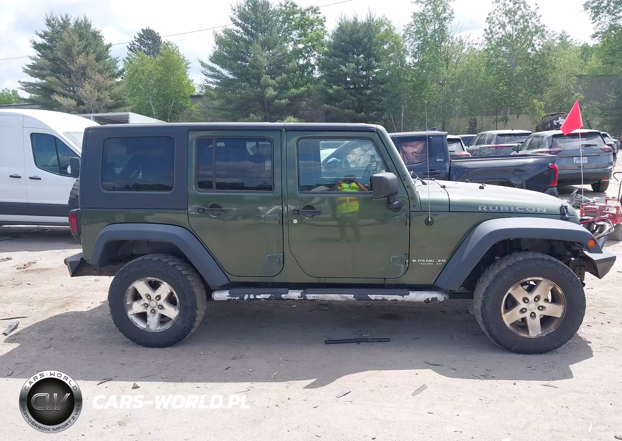 2008 Jeep Wrangler Unlimited Rubicon VIN:1J4GA69178L586601 - 14