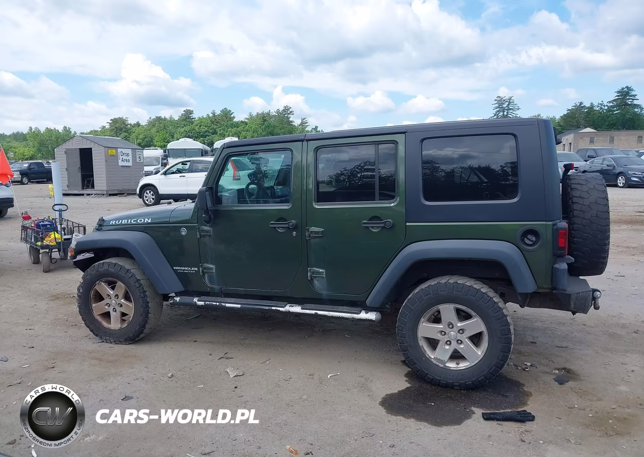 2008 Jeep Wrangler Unlimited Rubicon VIN:1J4GA69178L586601 - 15