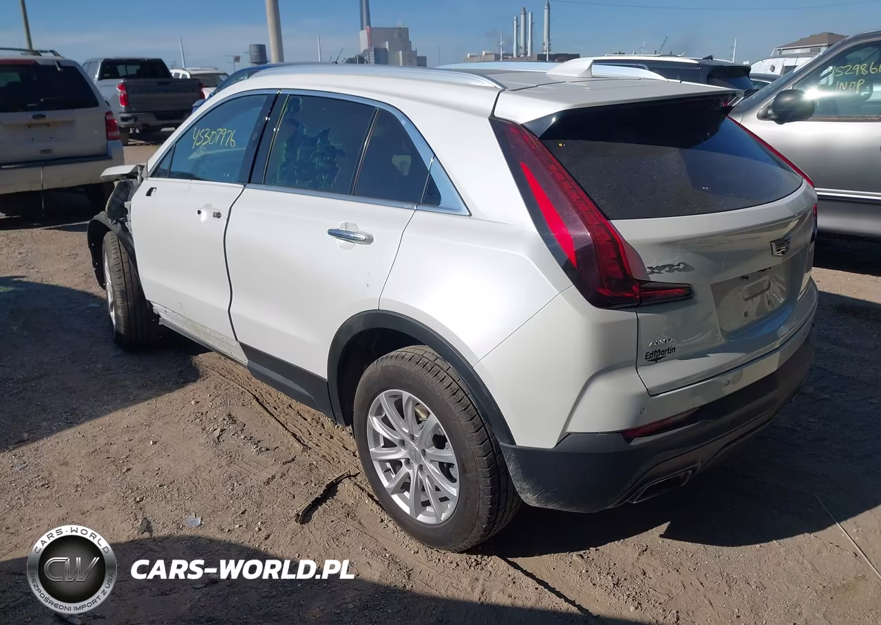 2022 Cadillac Xt4 Awd Luxury VIN:1GYFZBR46NF167804 - 3