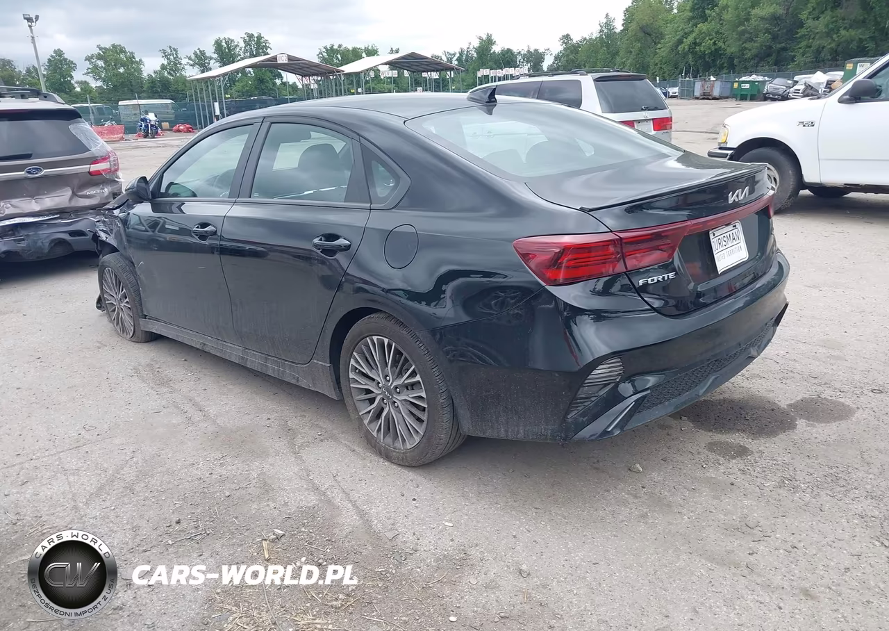 2024 Kia Forte Gt-Line VIN:3KPF54AD2RE816717 - 3