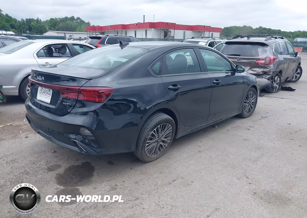 2024 Kia Forte Gt-Line VIN:3KPF54AD2RE816717 - 4