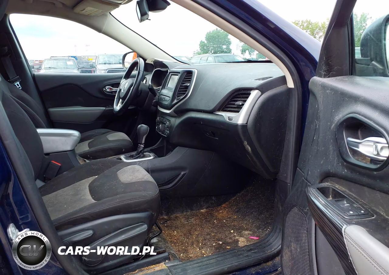2014 Jeep Cherokee Sport VIN:1C4PJLAB1EW127017 - 5