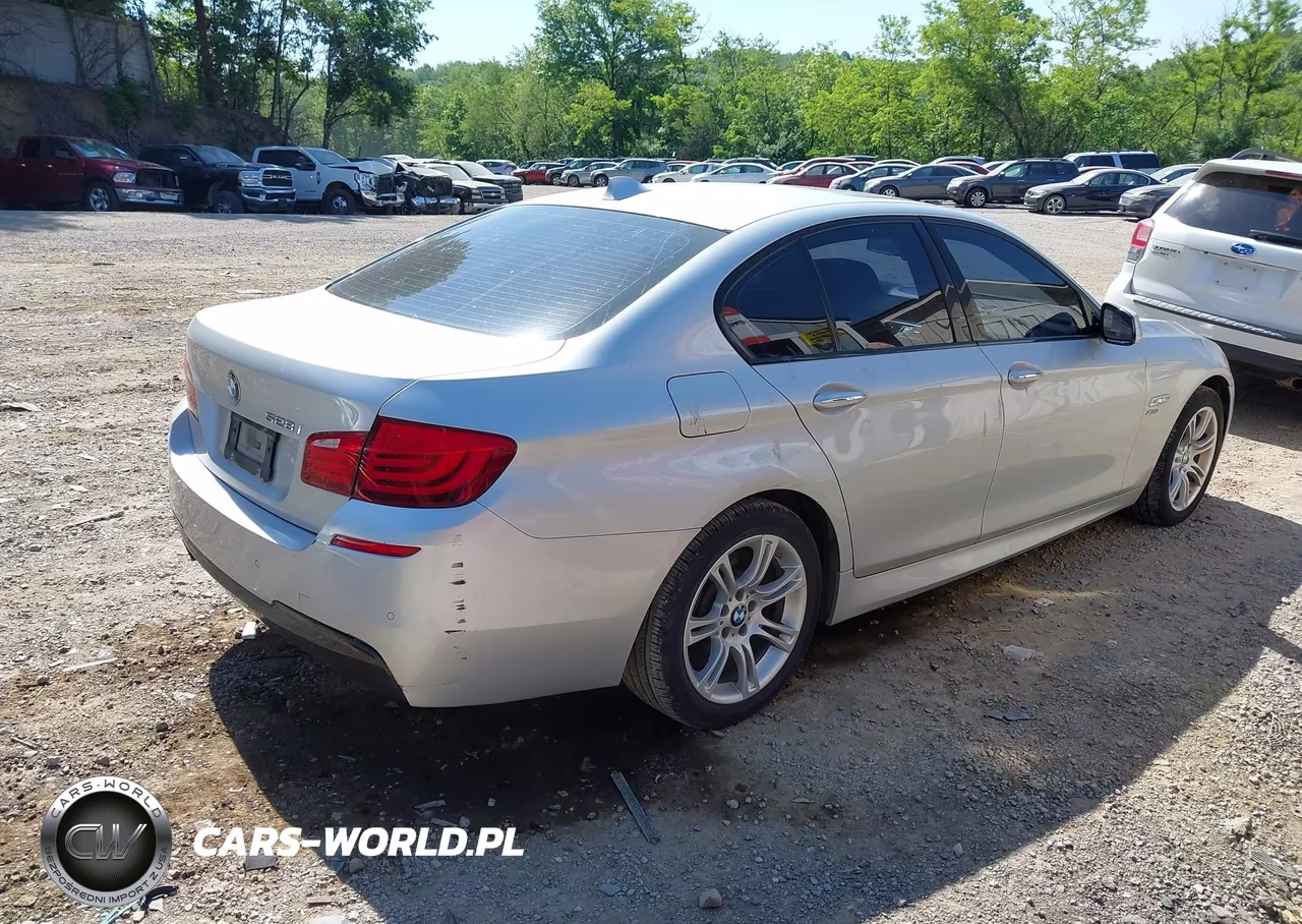 2012 BMW 528I xDrive VIN:WBAXH5C53CDW10819 - 4