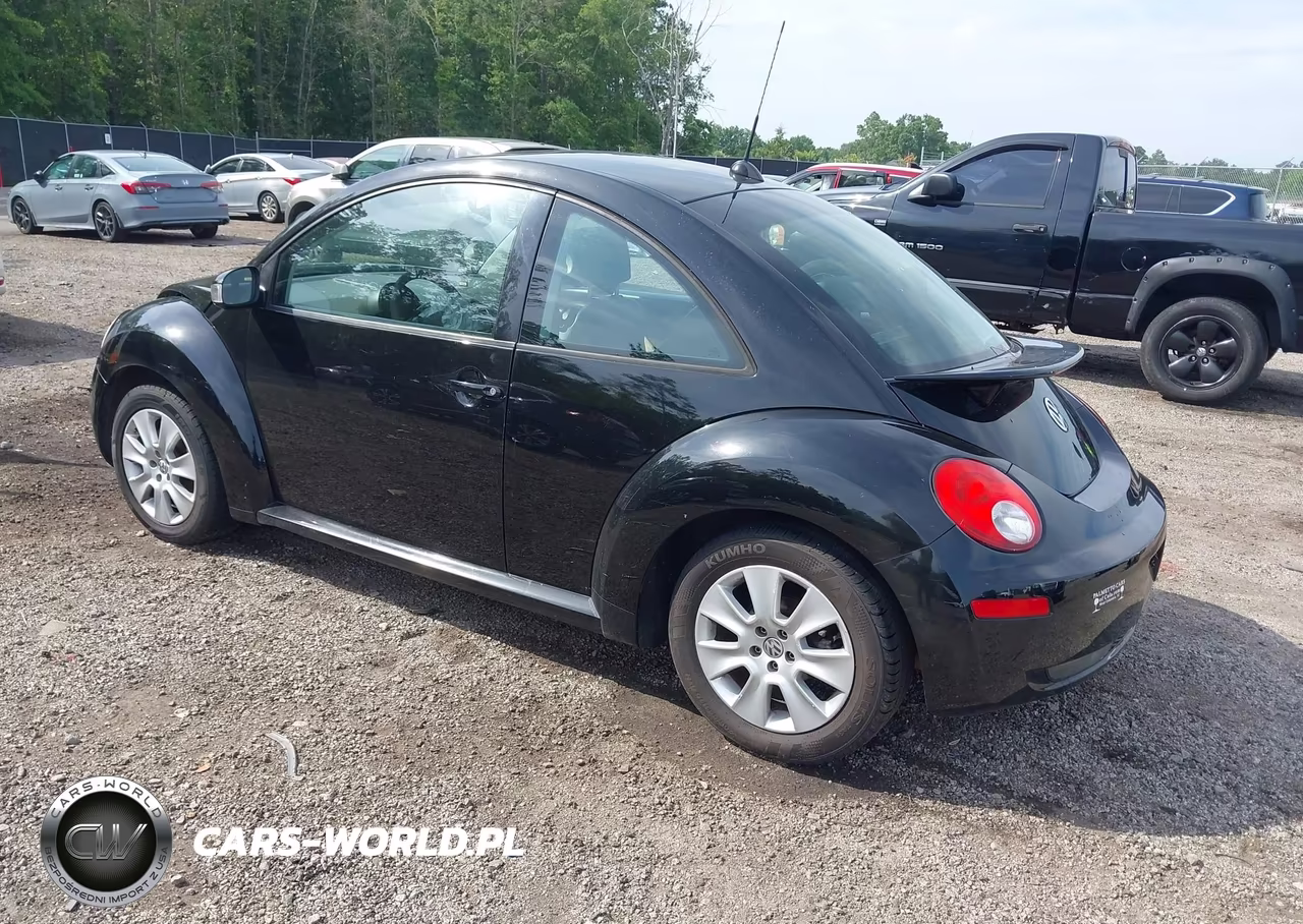 2008 Volkswagen New Beetle S VIN:3VWRW31CX8M520390 - 3