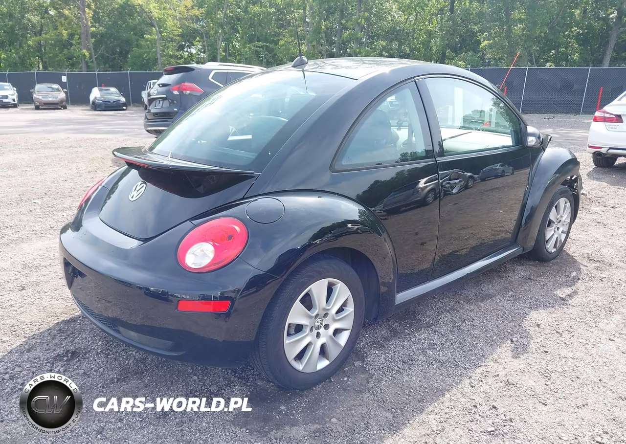 2008 Volkswagen New Beetle S VIN:3VWRW31CX8M520390 - 4