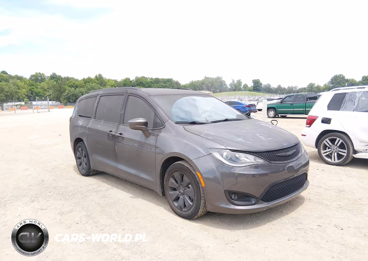 2020 Chrysler Pacifica Hybrid Touring L – zdjęcie 1 z 11