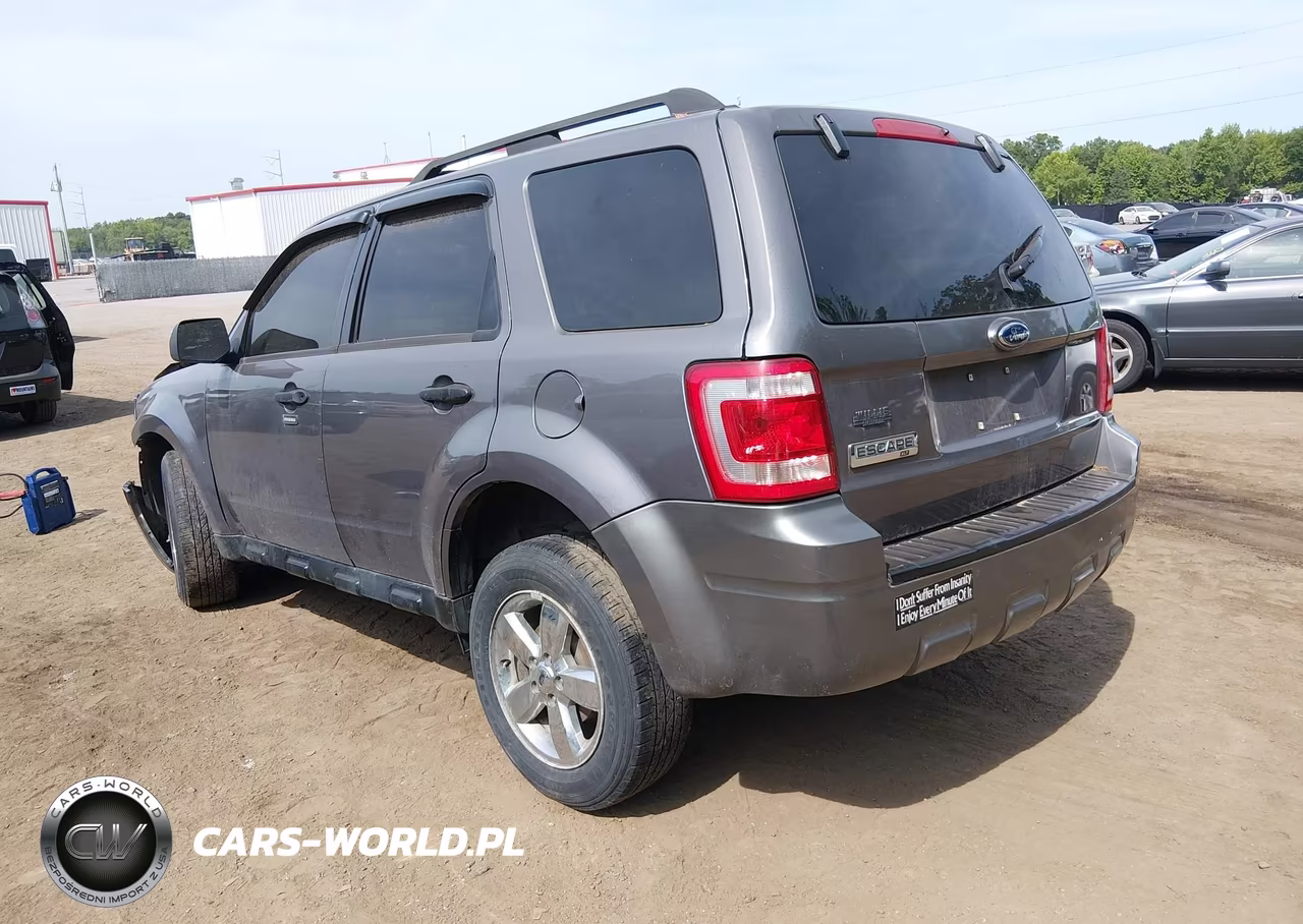 2009 Ford Escape Xlt VIN:1FMCU03GX9KB00811 - 3