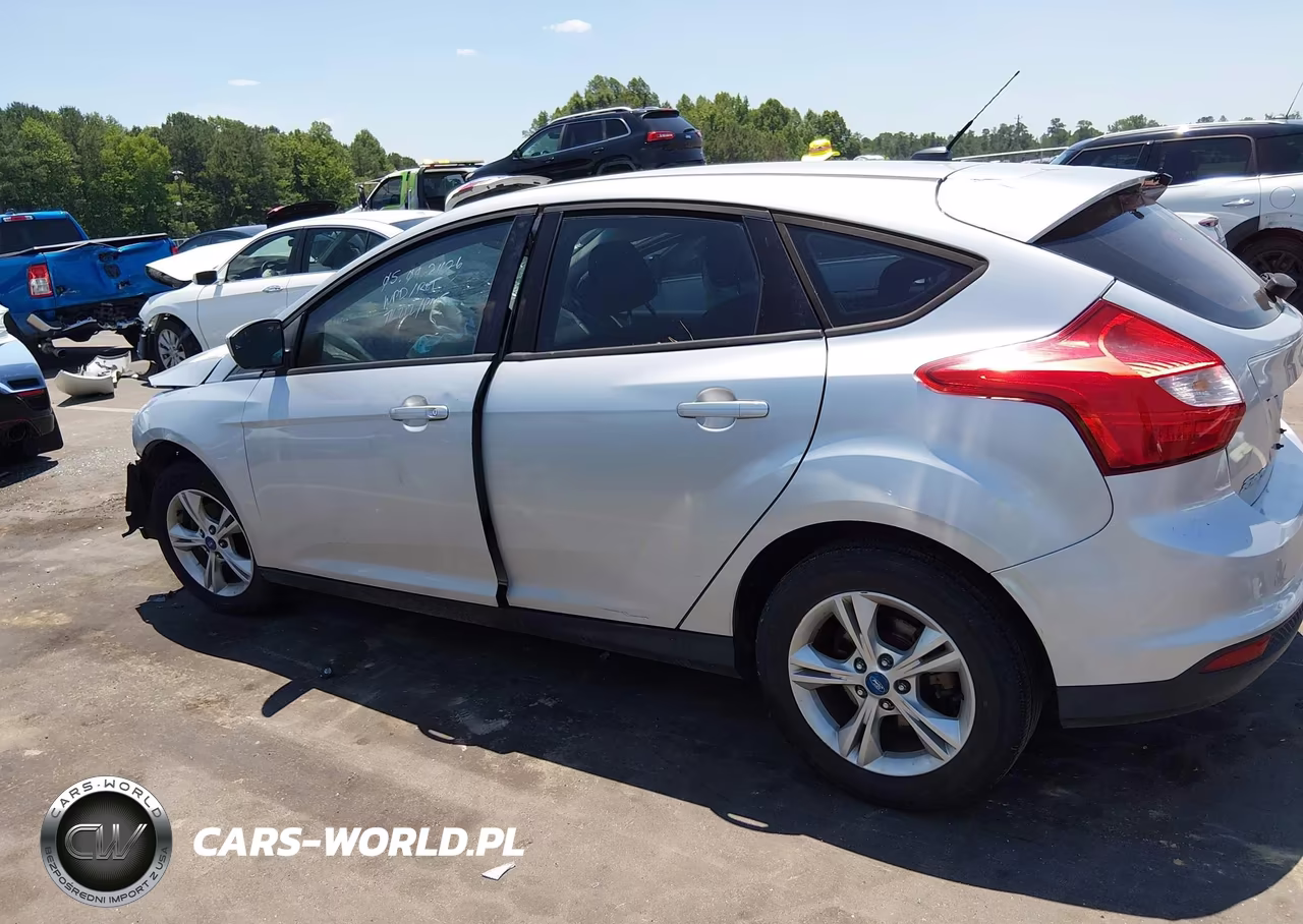 2012 Ford Focus Se VIN:1FAHP3K29CL262557 - 14