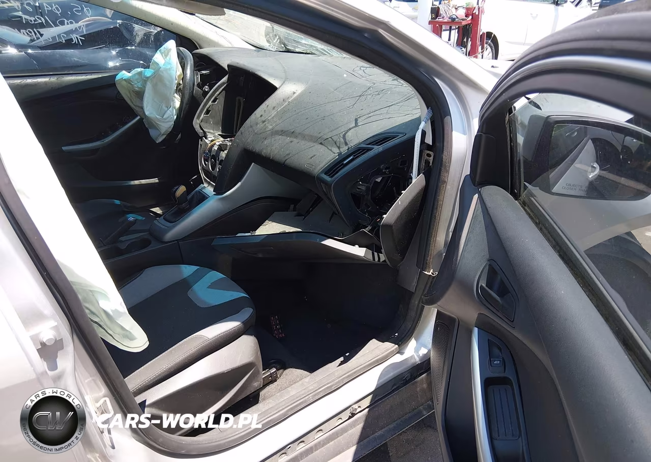 2012 Ford Focus Se VIN:1FAHP3K29CL262557 - 5