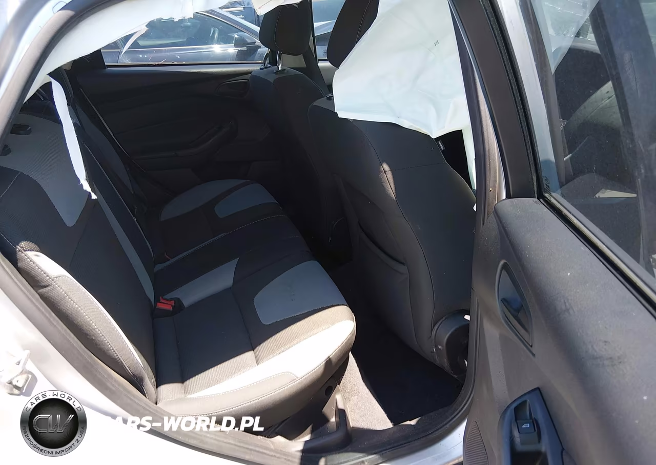 2012 Ford Focus Se VIN:1FAHP3K29CL262557 - 8