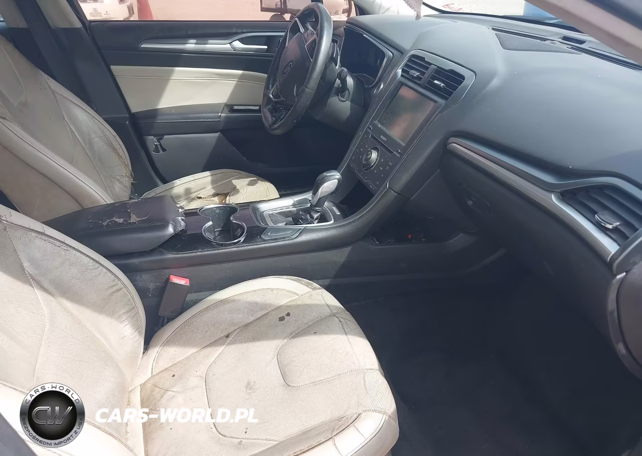 2014 Ford Fusion Titanium VIN:3FA6P0K93ER297599 - 5