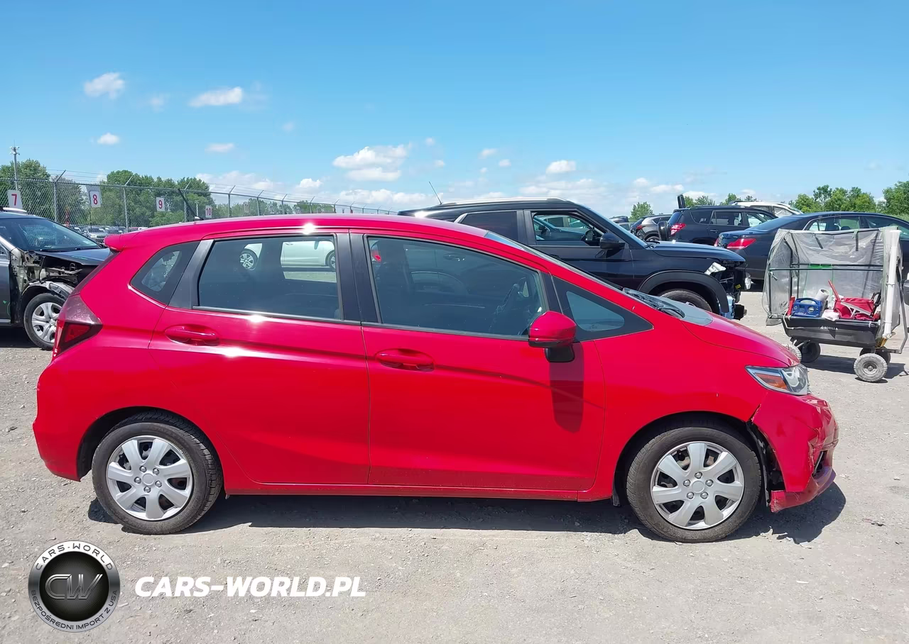 2018 Honda Fit Lx VIN:3HGGK5H46JM715863 - 13
